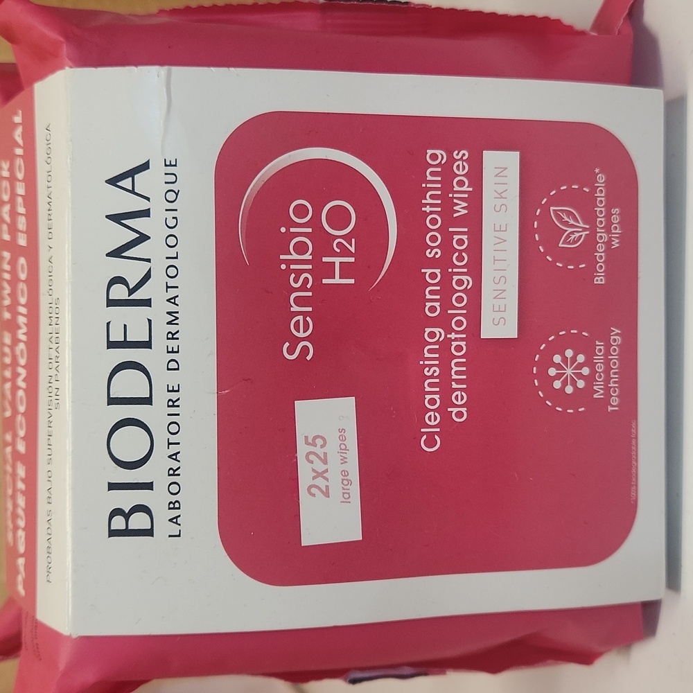 BIODERMA CLEASING AND SOOTHING DERMATOLOGICAL WIPES